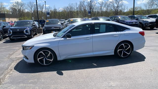Used 2022 Honda Accord Sport image 2