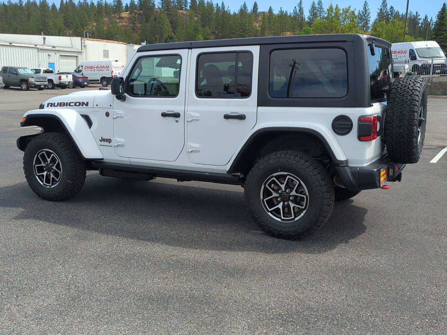 New 2026 Jeep Wrangler Unlimited Rubicon w/ Safety Group AWD/4WD image 4