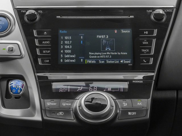 Used 2017 Toyota Prius V Two image 10