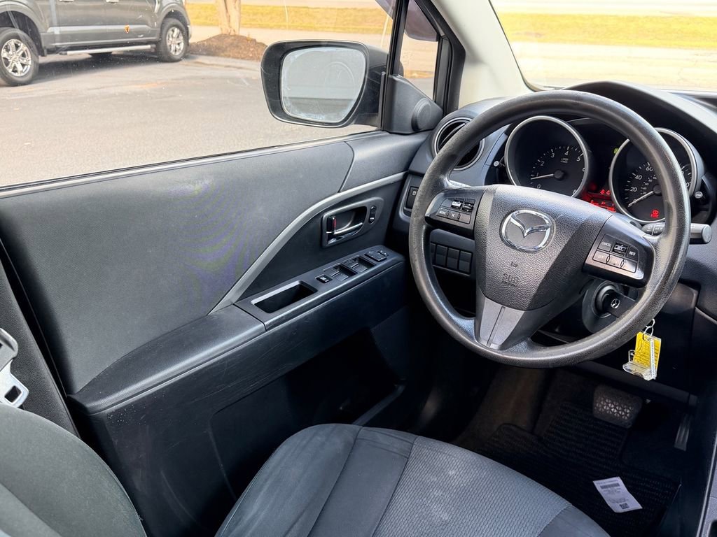 Used 2013 MAZDA MAZDA5 Sport FWD image 11