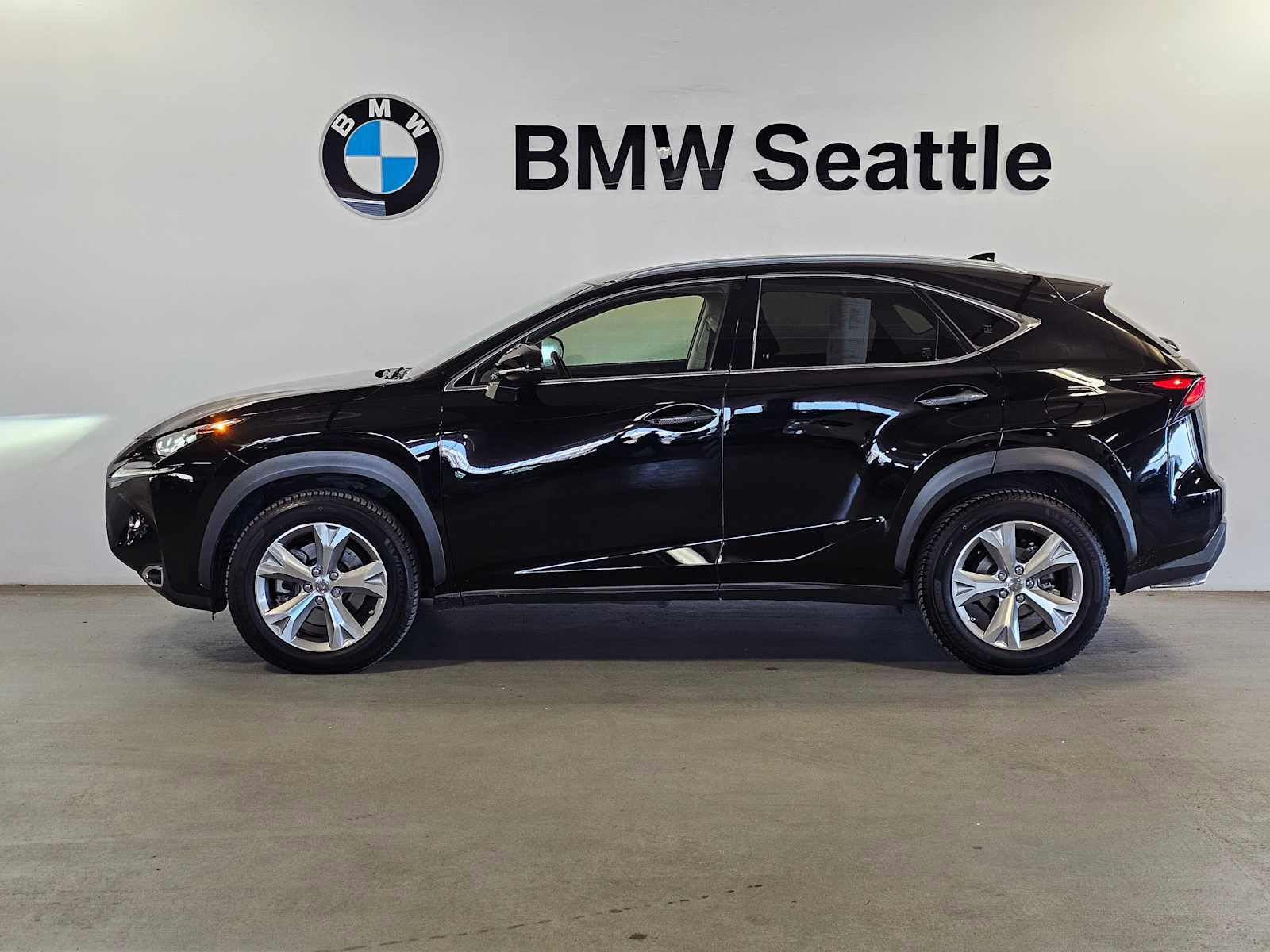 Used 2017 Lexus NX 200t AWD w/ Premium Package image 3