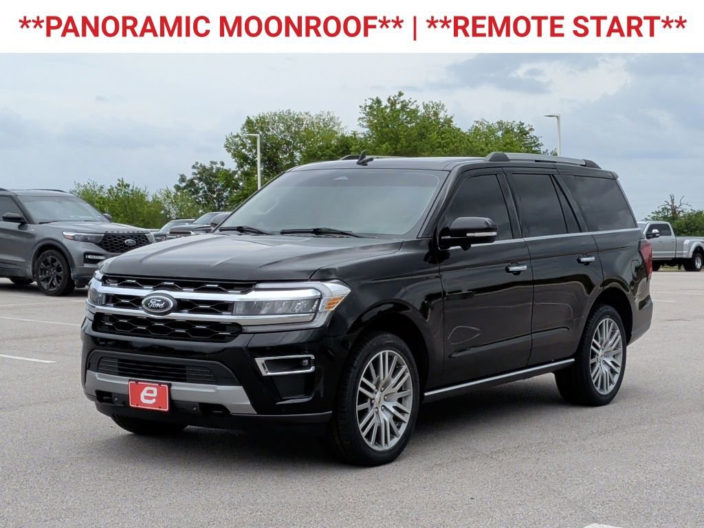 Used 2023 Ford Expedition Limited image 3