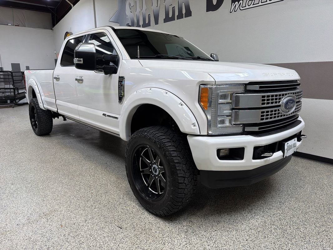 Used 2018 Ford F350 Platinum w/ Platinum Ultimate Package AWD/4WD image 32