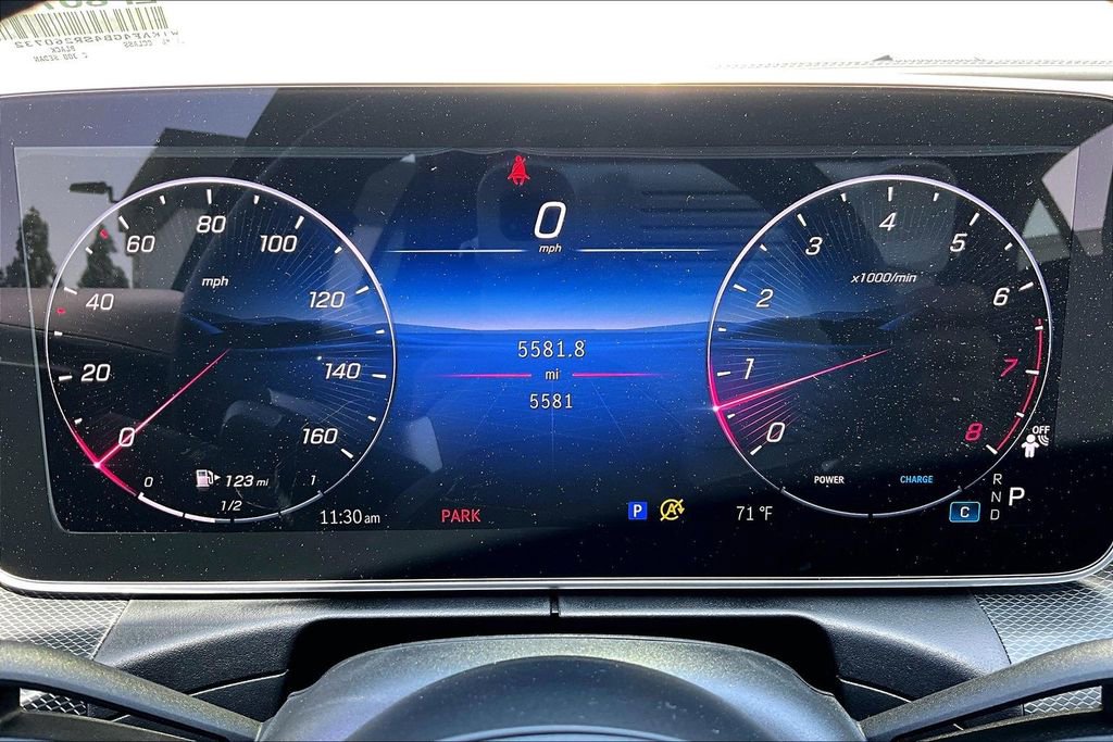 Used 2025 Mercedes-Benz C 300 Sedan image 13