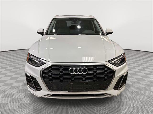 Used 2023 Audi Q5 2.0T Premium w/ Convenience Package AWD/4WD image 4