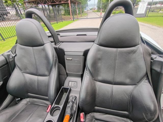 Used 2002 BMW Z3 2.5i RWD image 31