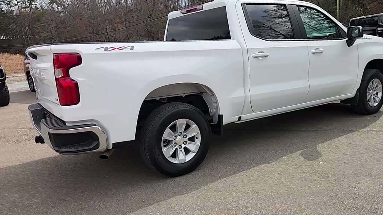 Used 2025 Chevrolet Silverado 1500 LT image 10