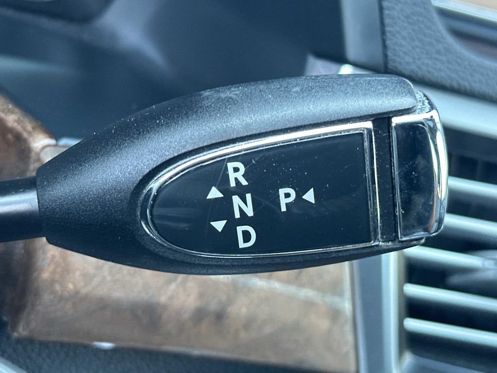 Used 2013 Mercedes-Benz E 350 4MATIC Sedan image 27