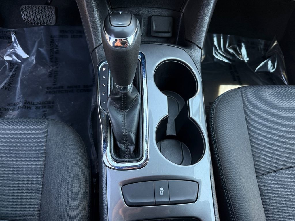 Used 2018 Chevrolet Cruze LT w/ Sun And Sound Package FWD image 17