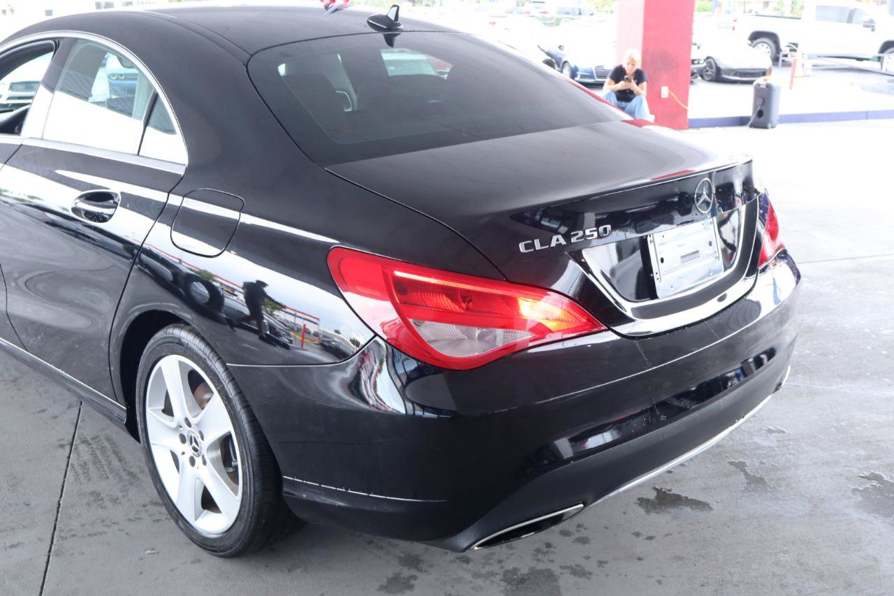 Used 2018 Mercedes-Benz CLA 250 image 9