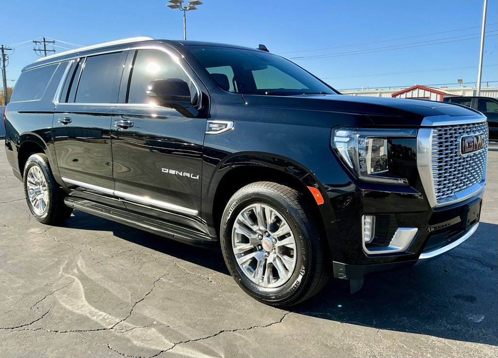 Used 2021 GMC Yukon XL Denali image 6