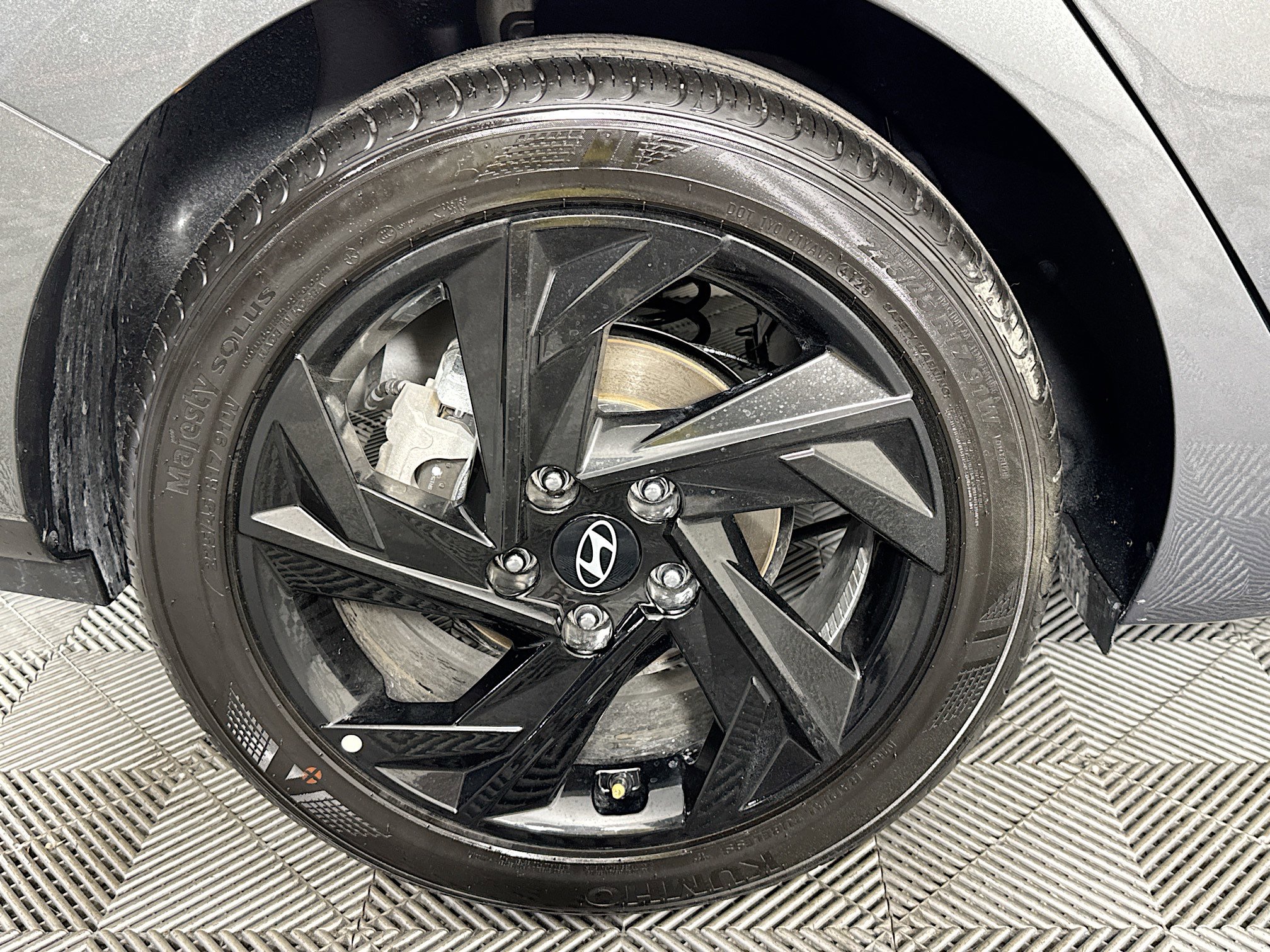 Used 2026 Hyundai Elantra Sport FWD image 32