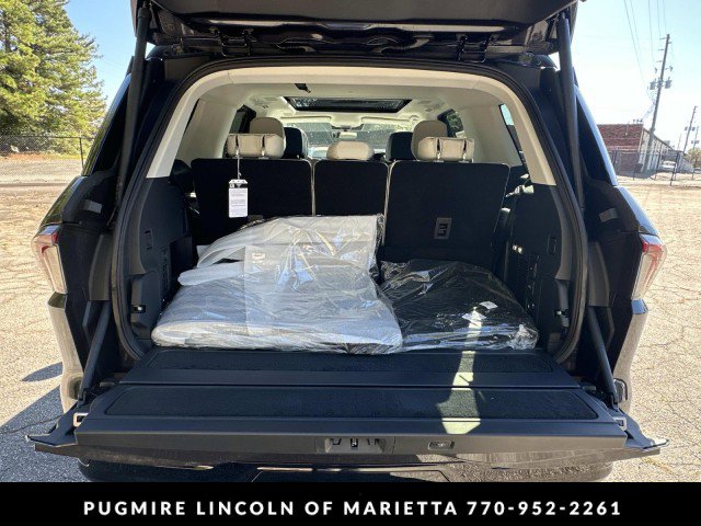 New 2025 Lincoln Navigator Reserve image 20