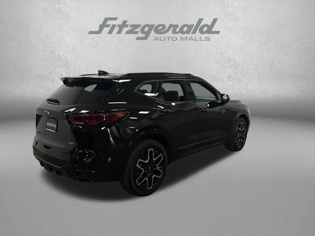 Used 2025 Chevrolet Blazer RS w/ Driver Confidence II Package image 7