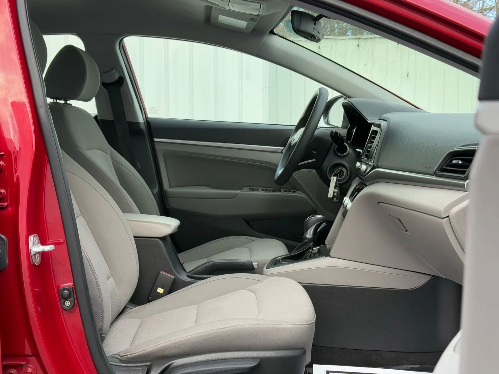 Used 2020 Hyundai Elantra SEL FWD image 17
