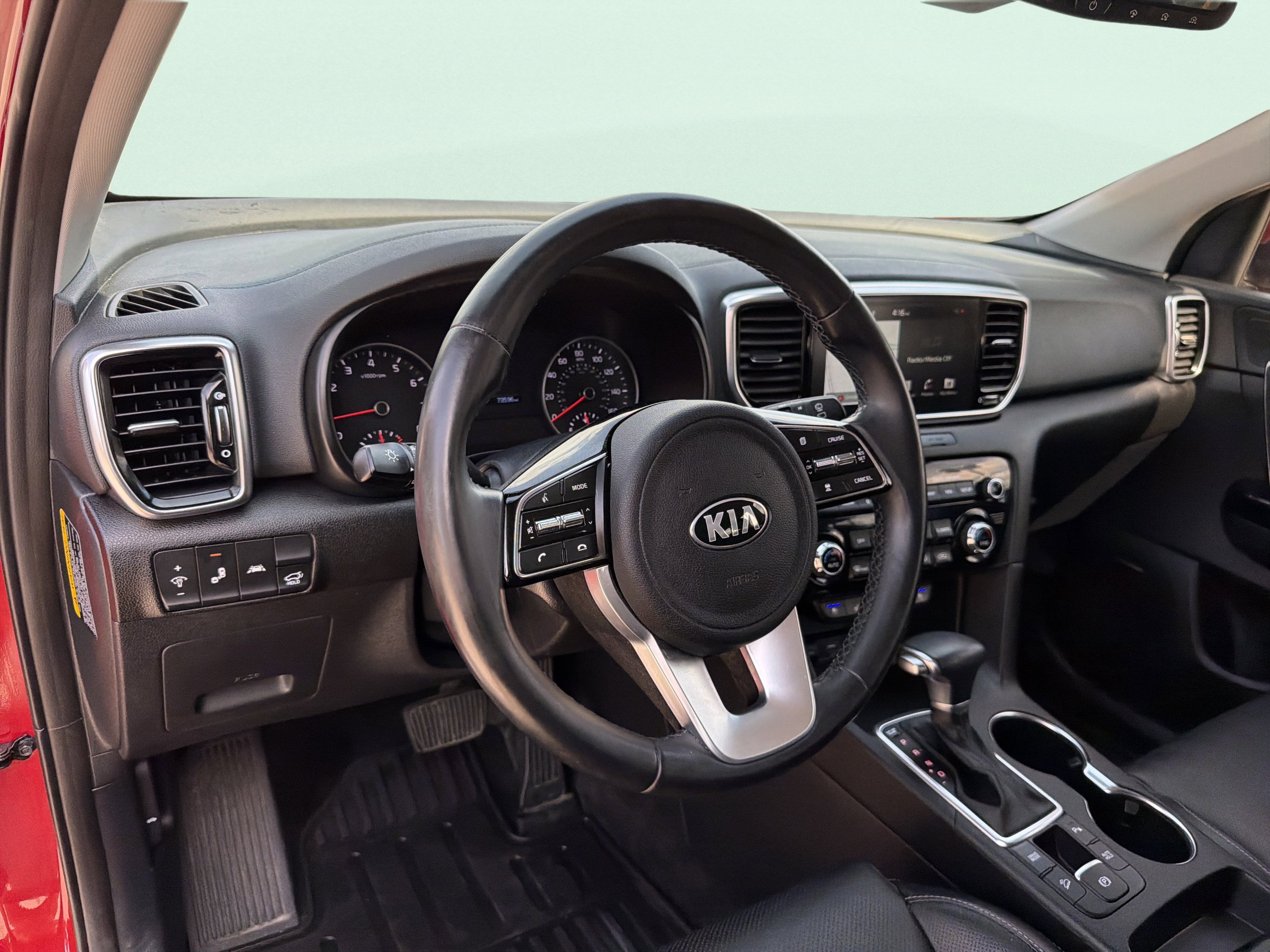 Used 2022 Kia Sportage EX w/ EX Technology Package FWD image 19