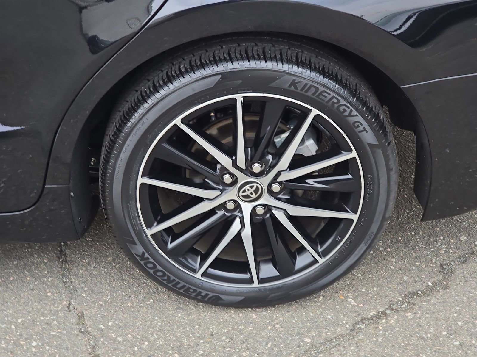 Used 2023 Toyota Camry SE image 39