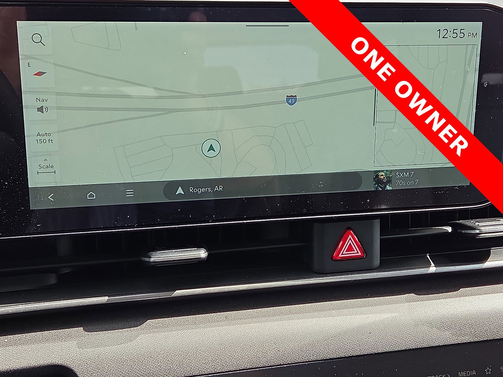 Used 2025 Kia Carnival EX image 19