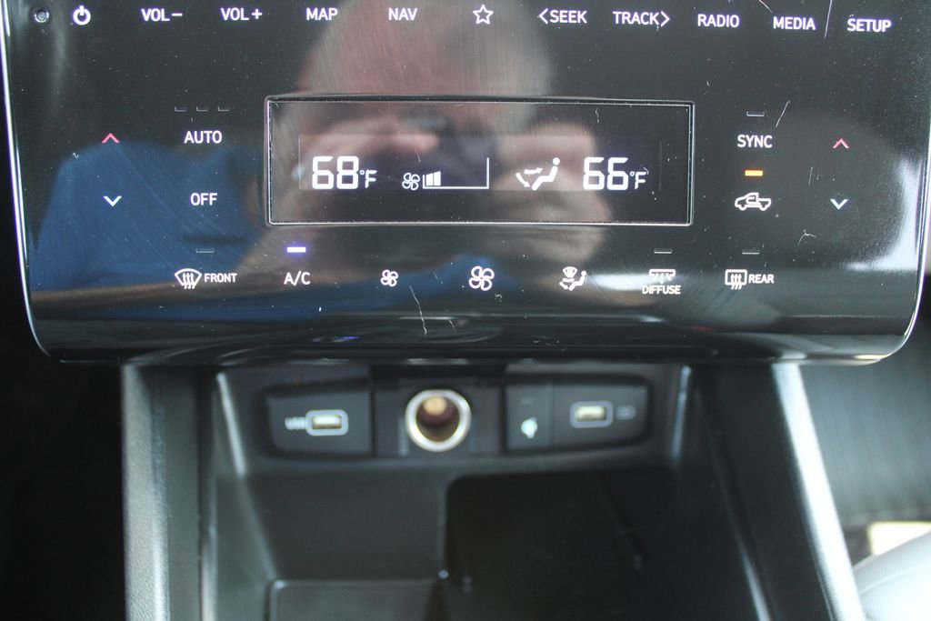 Used 2023 Hyundai Santa Cruz SEL Premium AWD/4WD image 40