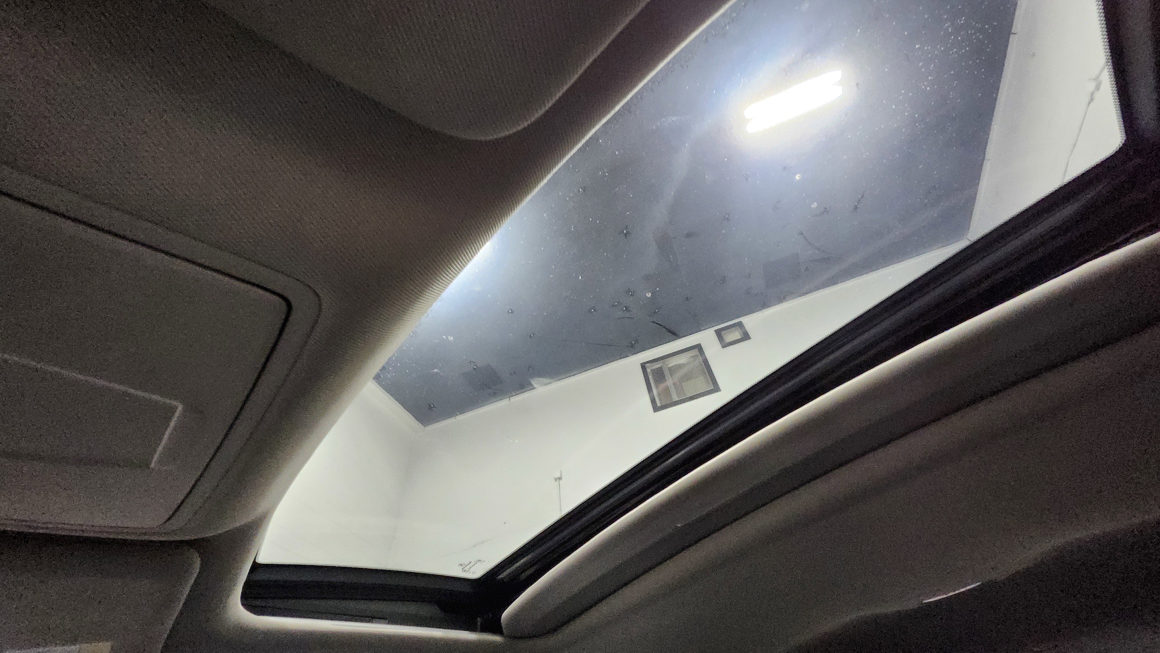 Used 2015 Acura RDX AWD w/ Technology Package image 2