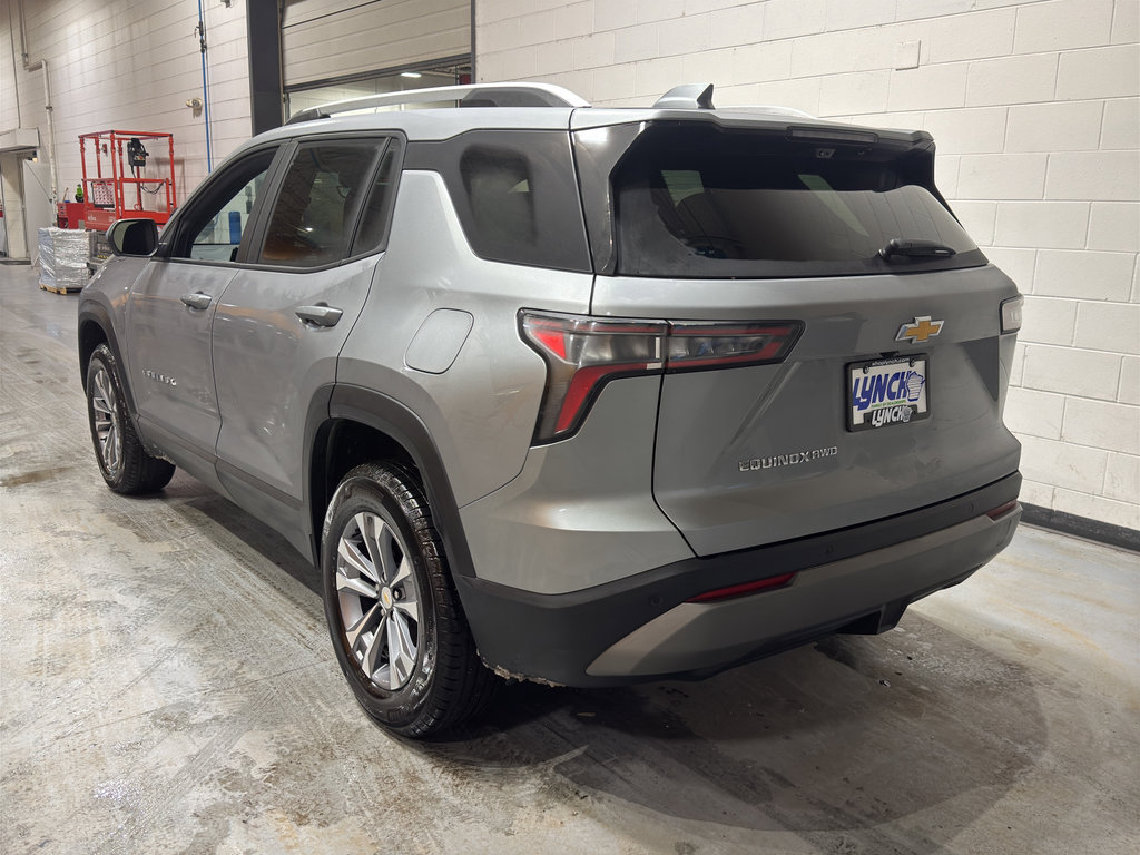 Used 2025 Chevrolet Equinox LT w/ Convenience Package II image 3