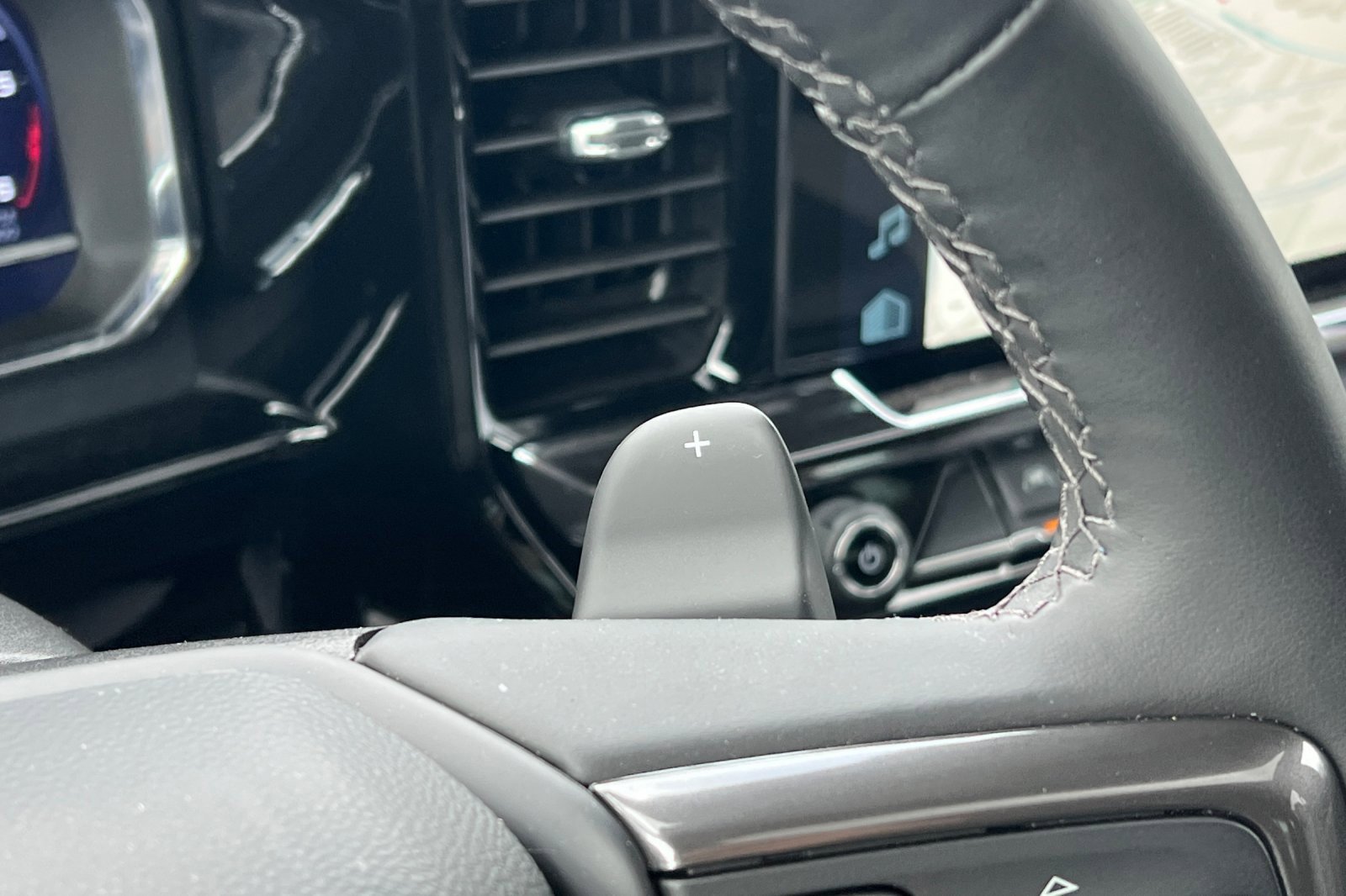 Certified 2025 Chevrolet Silverado 1500 ZR2 w/ Technology Package image 39