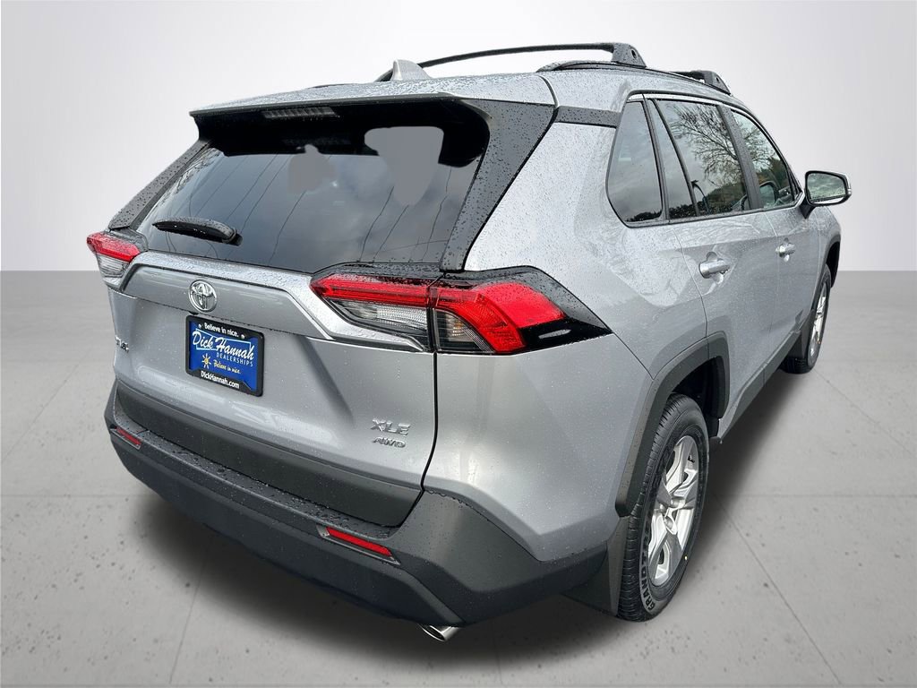 New 2025 Toyota RAV4 XLE image 7