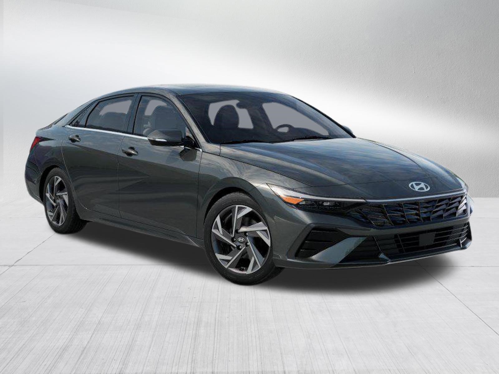 New 2026 Hyundai Elantra Limited image 2