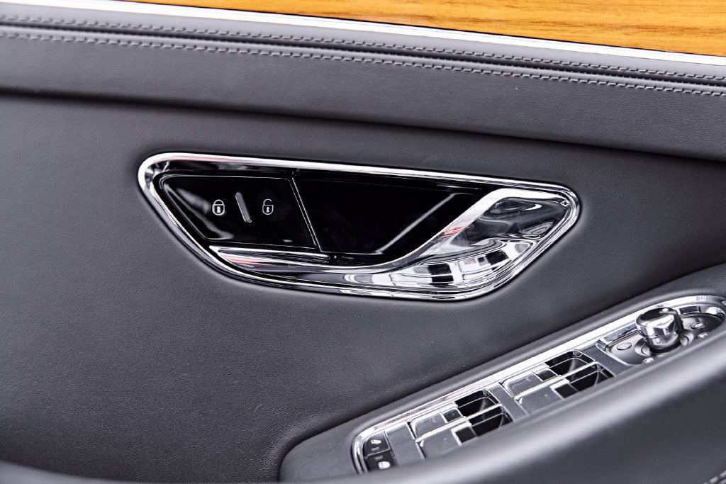 Used 2020 Bentley Continental GT AWD/4WD image 36