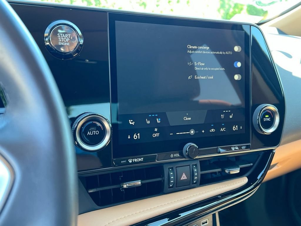 Certified 2025 Lexus NX 250 FWD w/ Towing Package (2000 Lbs) image 17