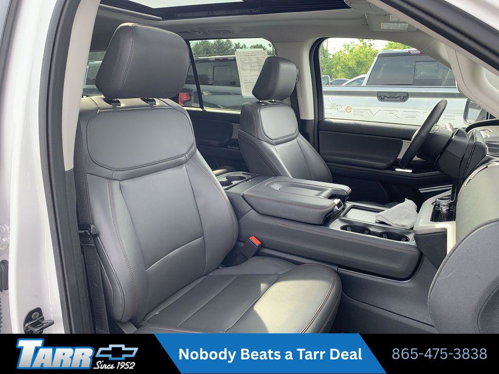 Used 2025 Ford Expedition Active AWD/4WD image 27