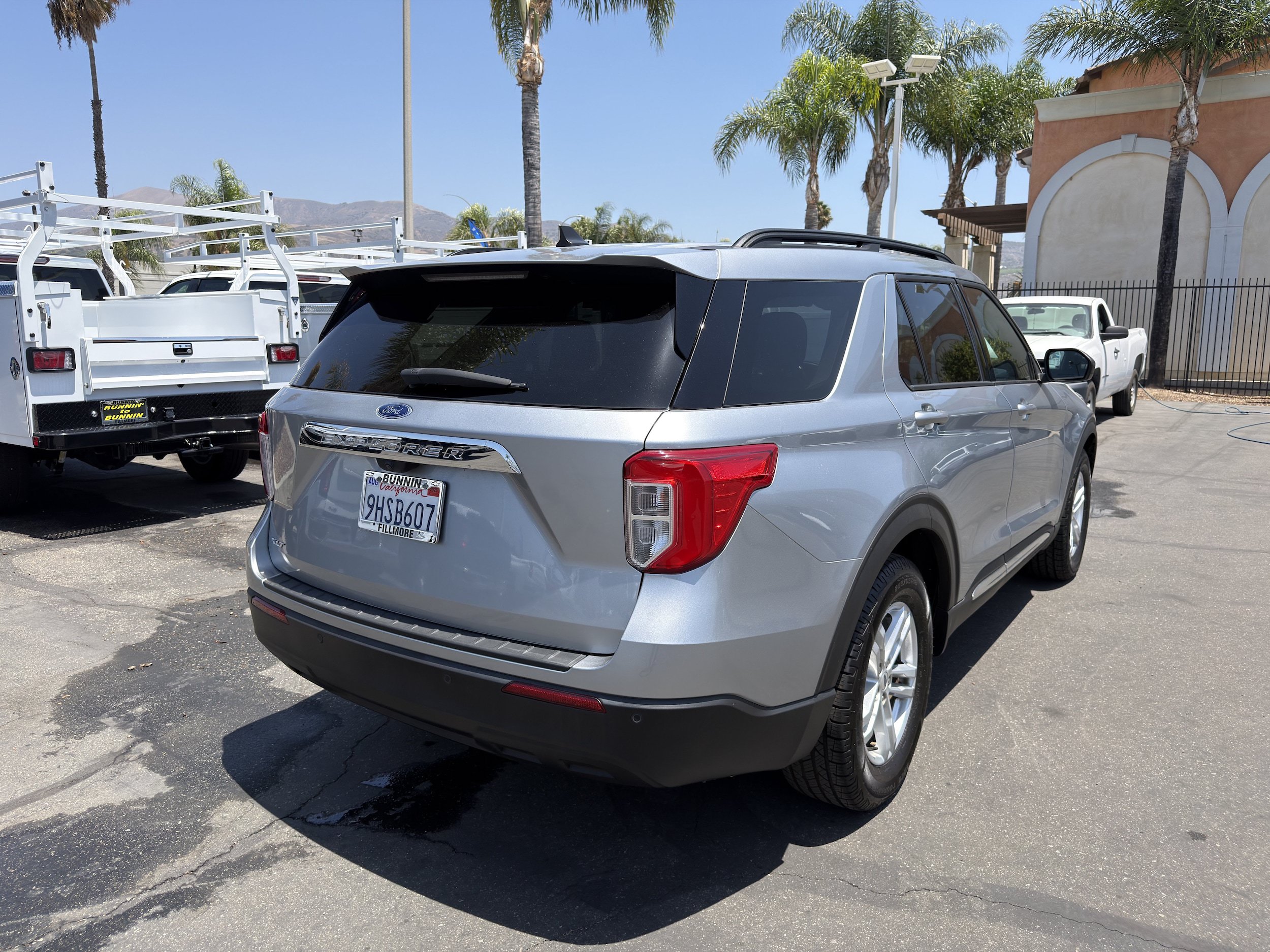 Used 2023 Ford Explorer XLT RWD image 8