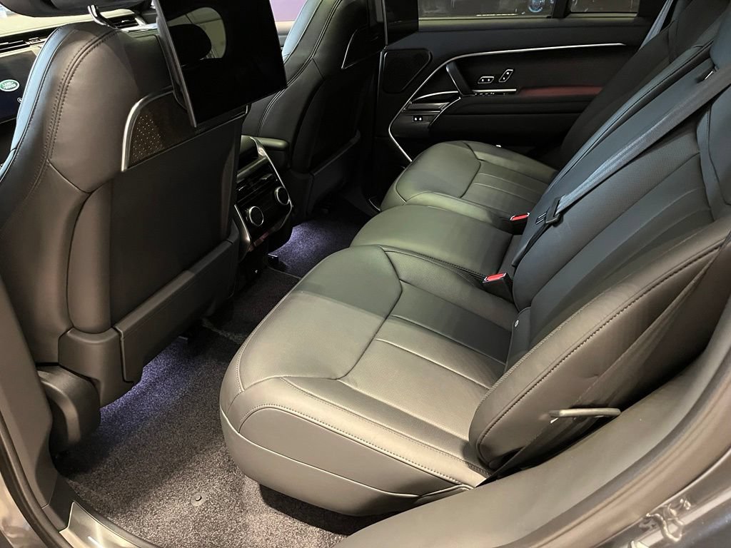 Used 2024 Land Rover Range Rover Autobiography AWD/4WD image 20