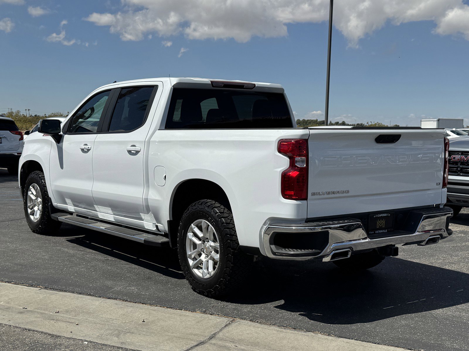 Used 2025 Chevrolet Silverado 1500 LT image 4
