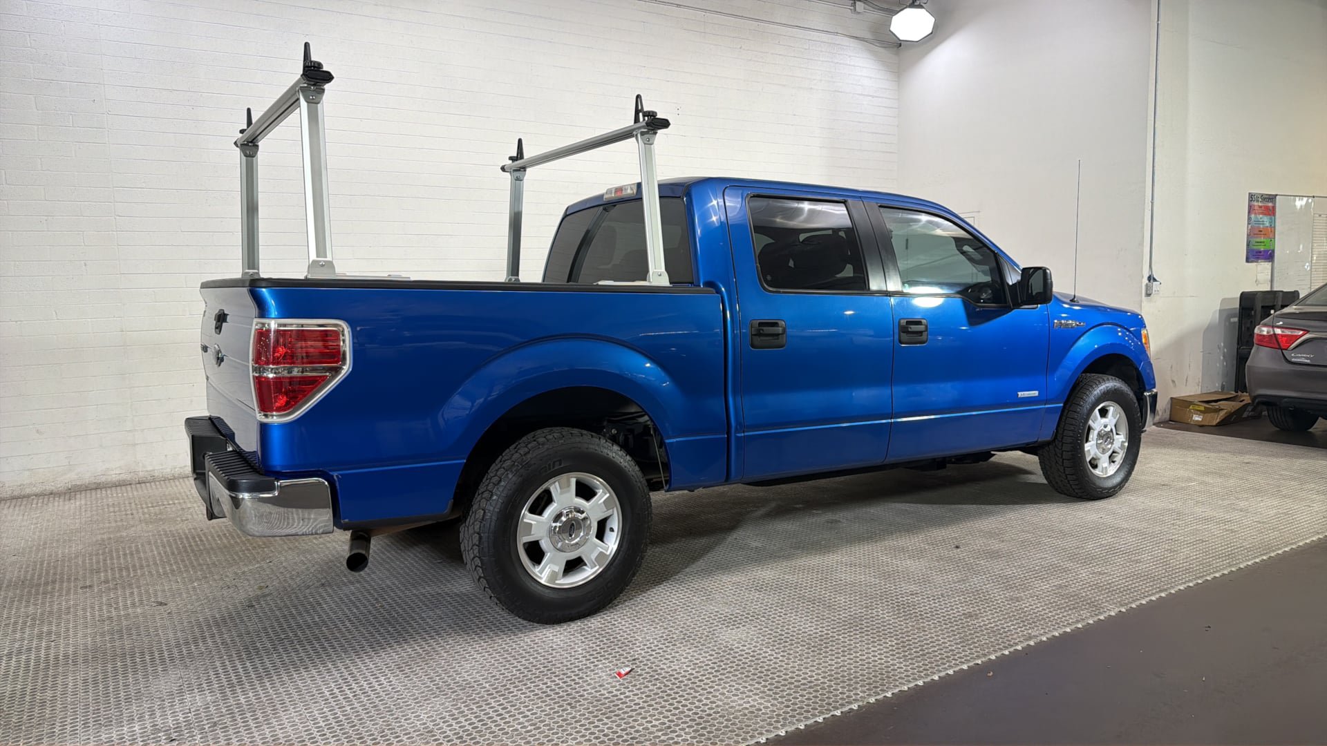Used 2013 Ford F150 XLT w/ Mid Equipment Group RWD image 5