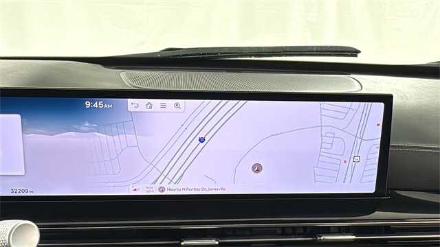 Used 2025 Genesis GV80 2.5T Standard image 25