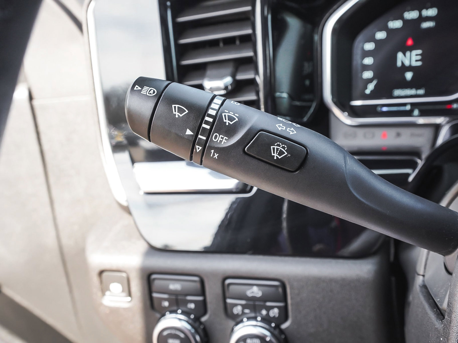 Used 2023 GMC Sierra 1500 Elevation image 21