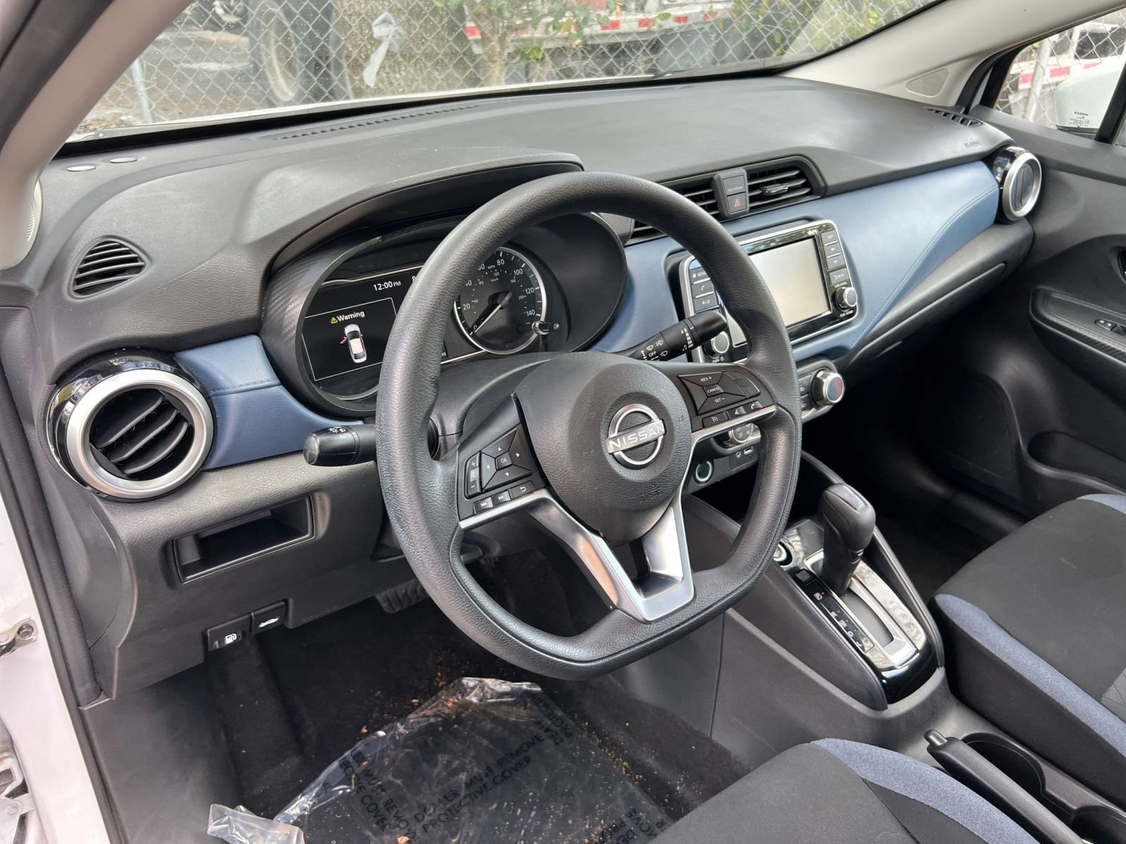 Used 2025 Nissan Versa SV FWD image 31