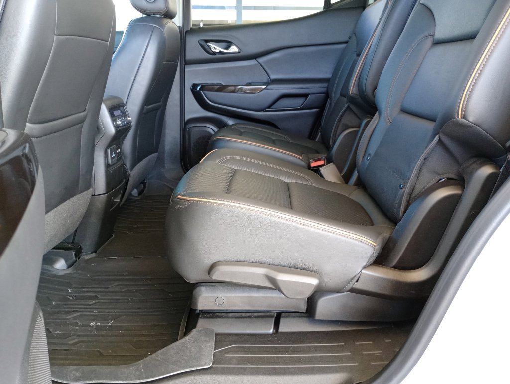 Used 2023 GMC Acadia AT4 w/ Preferred Package AWD/4WD image 26