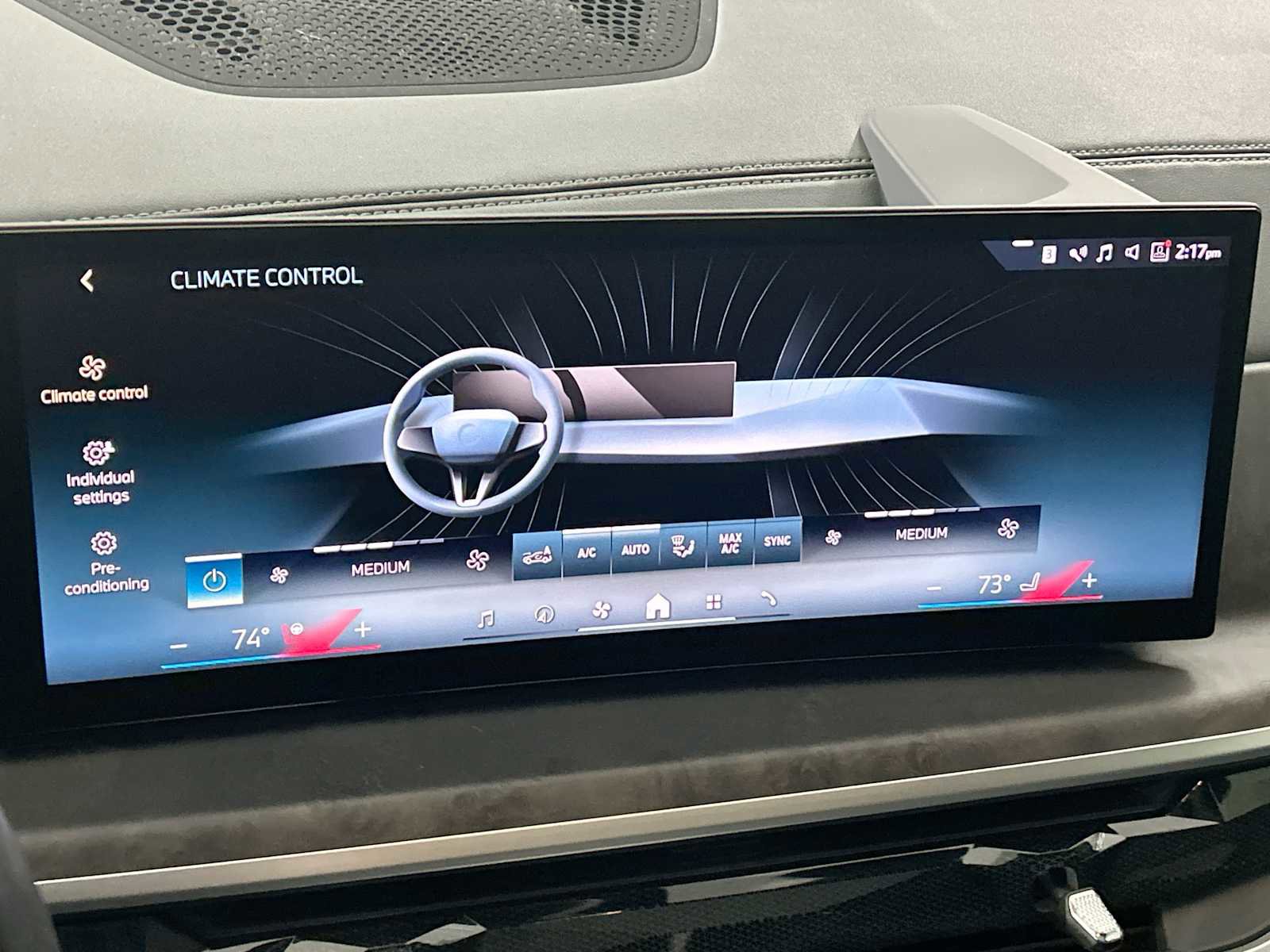 Used 2024 BMW X5 xDrive50e w/ Premium Package image 17