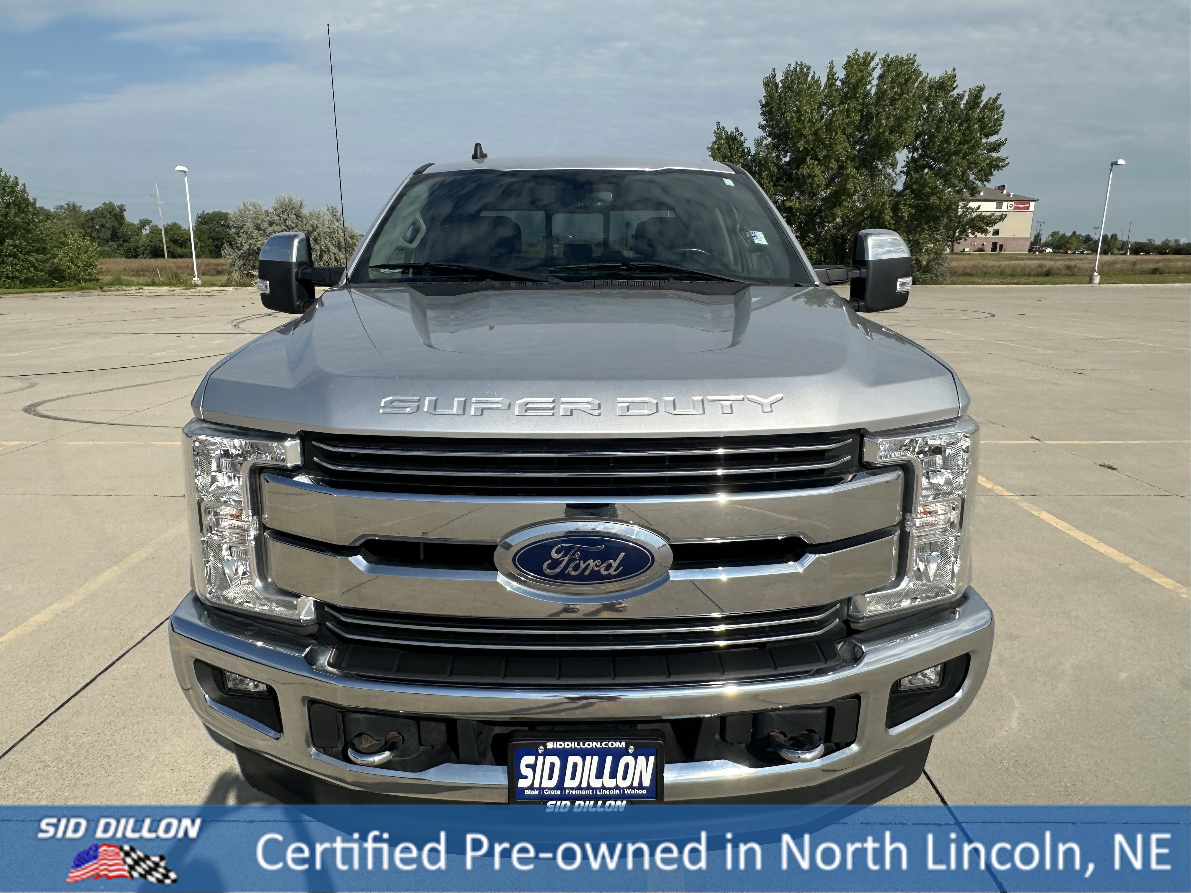 Used 2019 Ford F250 Lariat w/ Chrome Package image 4