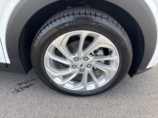 New 2027 Chevrolet Bolt LT image 10