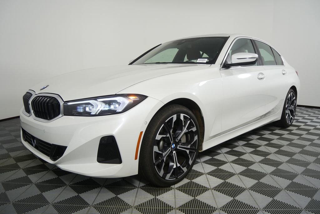 Used 2025 BMW 330i Sedan image 7