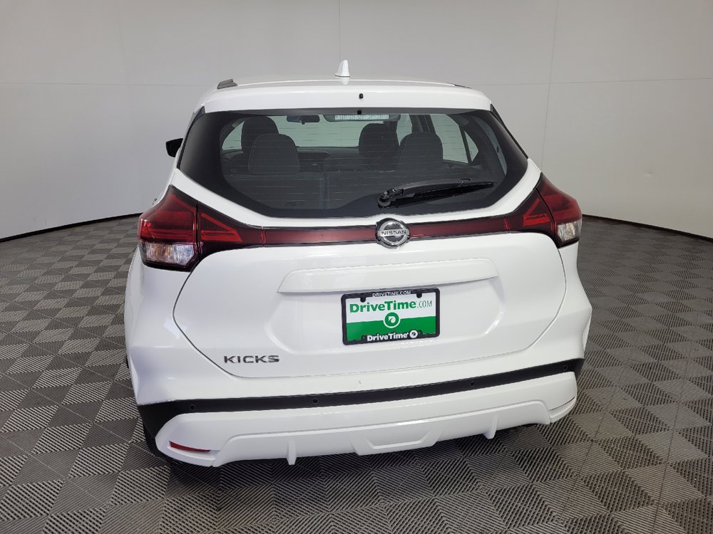 Used 2021 Nissan Kicks S FWD image 6