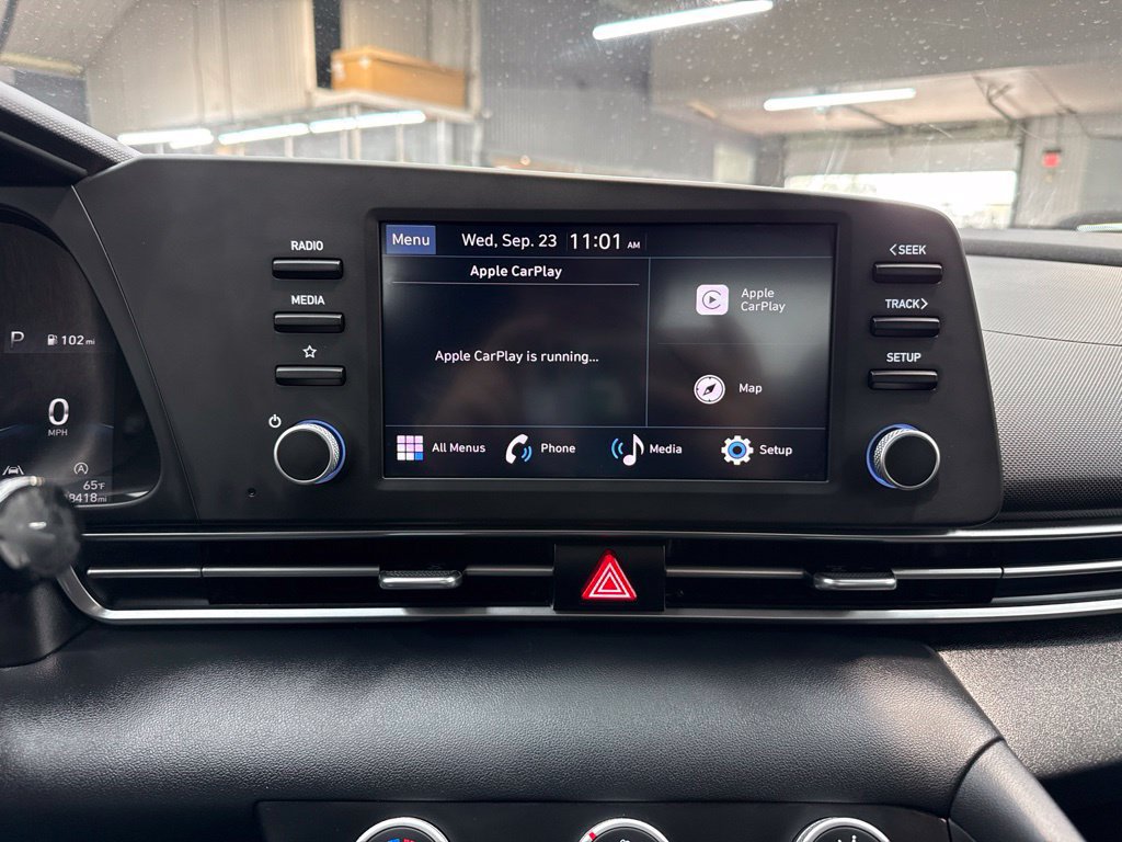 Used 2021 Hyundai Elantra SE FWD image 21