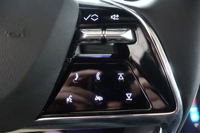 New 2026 Cadillac Escalade ESV Luxury image 13