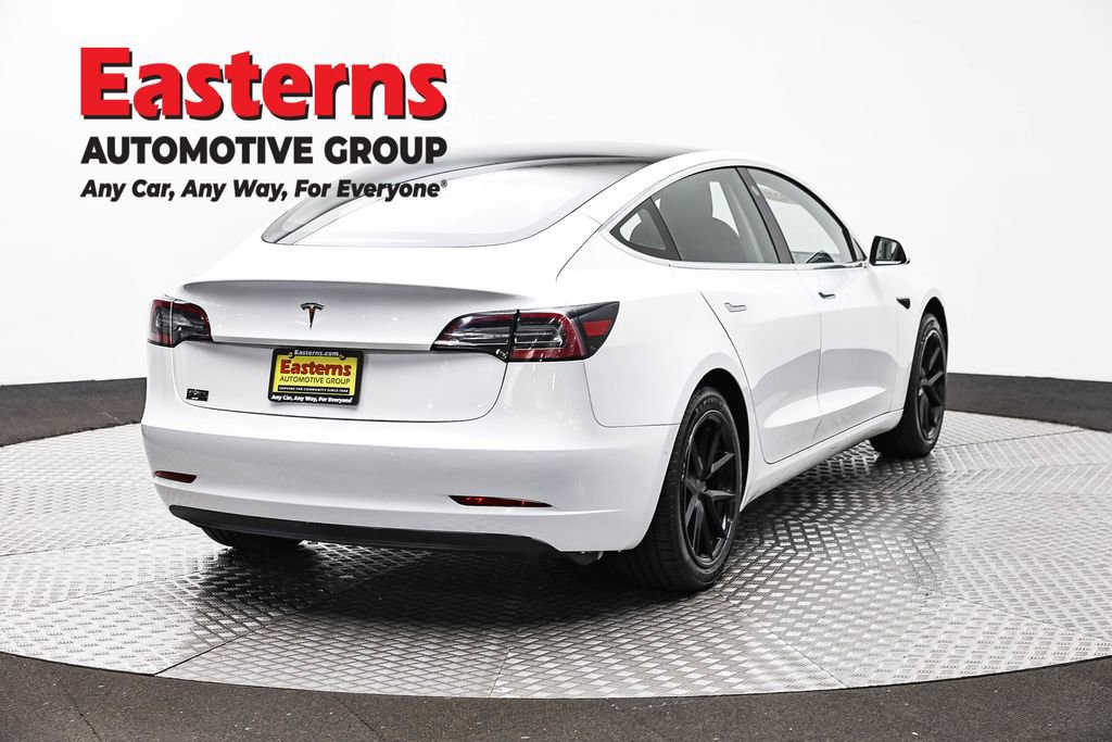 Used 2020 Tesla Model 3 Standard Range RWD image 5