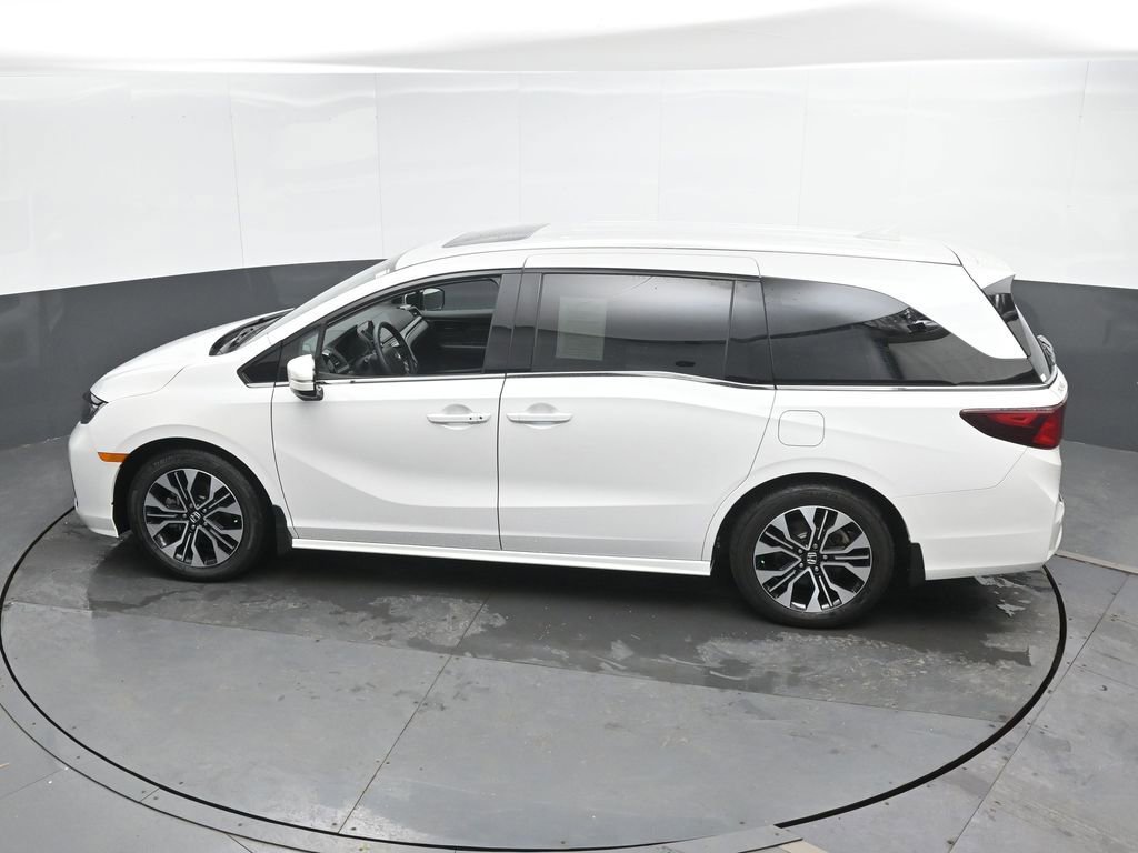 Used 2025 Honda Odyssey Elite image 32