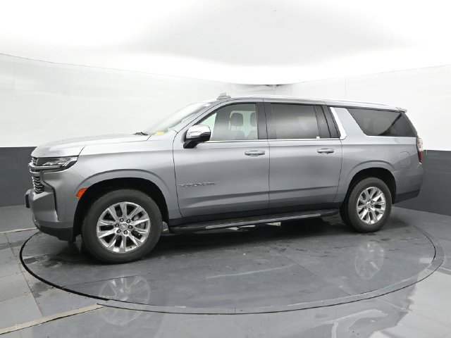Used 2023 Chevrolet Suburban Premier AWD/4WD image 8