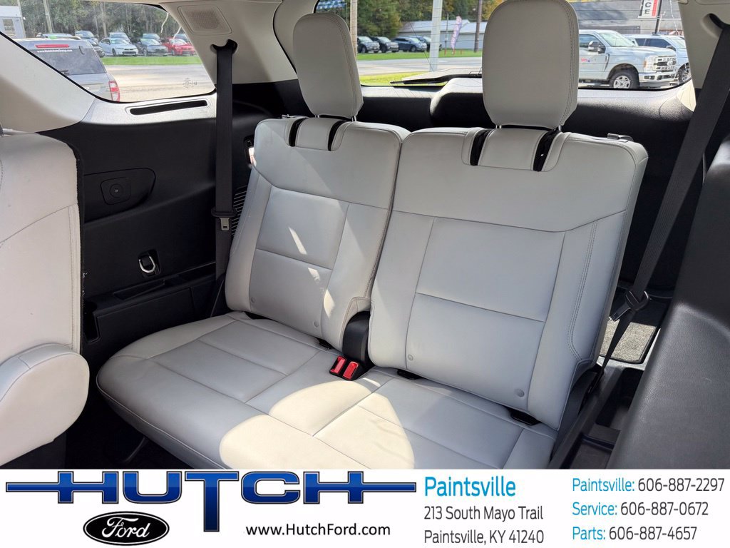 Used 2025 Ford Explorer Platinum w/ Ultimate Package AWD/4WD image 21